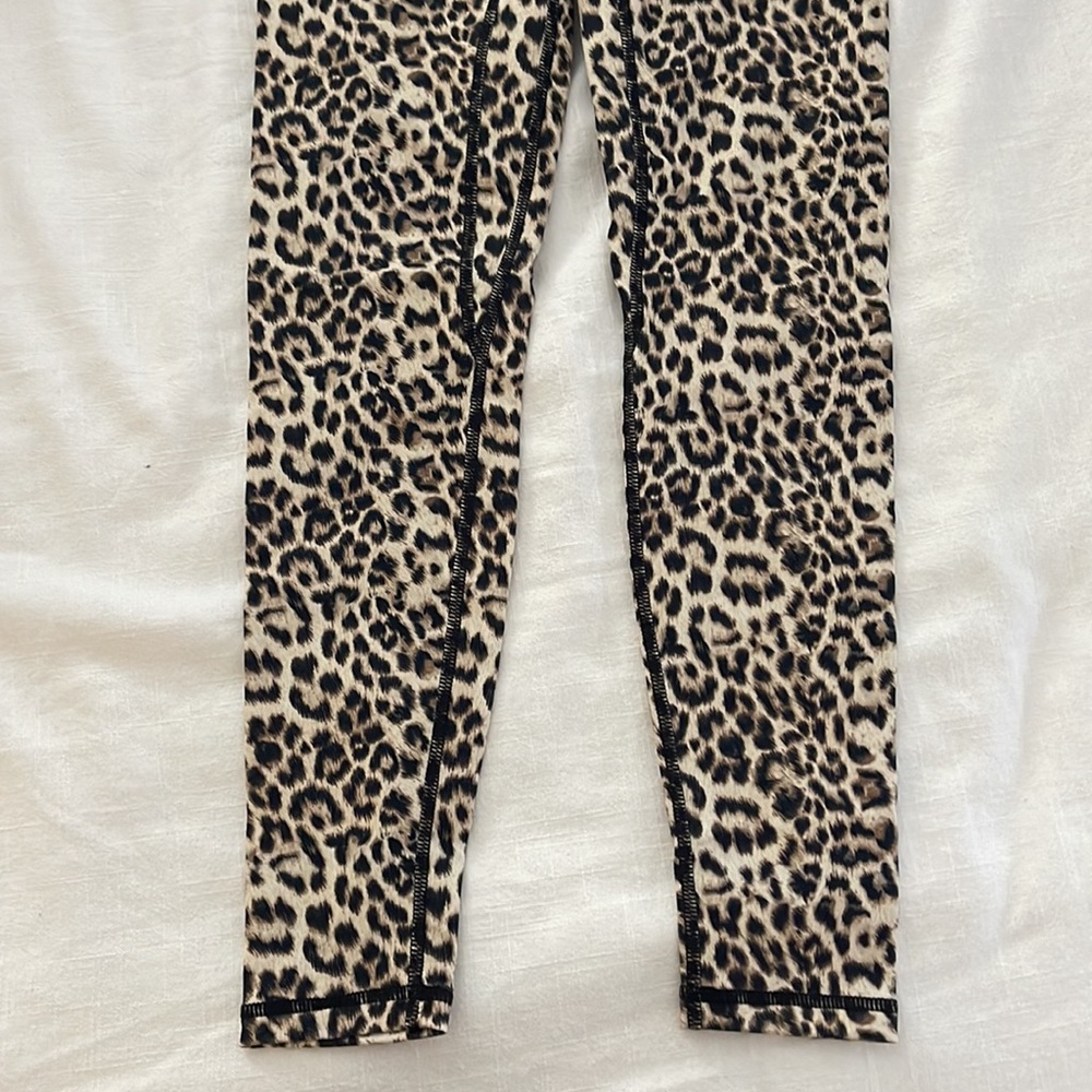 Neu Apparel Leggings View 3